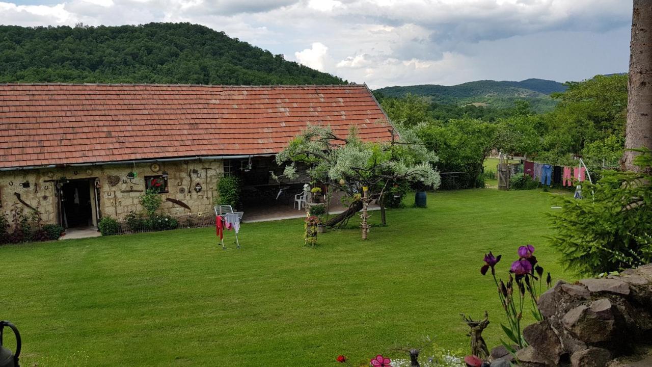 Szérűskert vendégház Szarvaskő Exterior foto